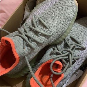 Yeezy Boost 350 Desert Sage Size 4.5